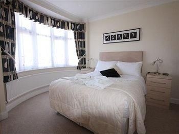 The Gables Guest House3