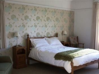 Ixworth House4