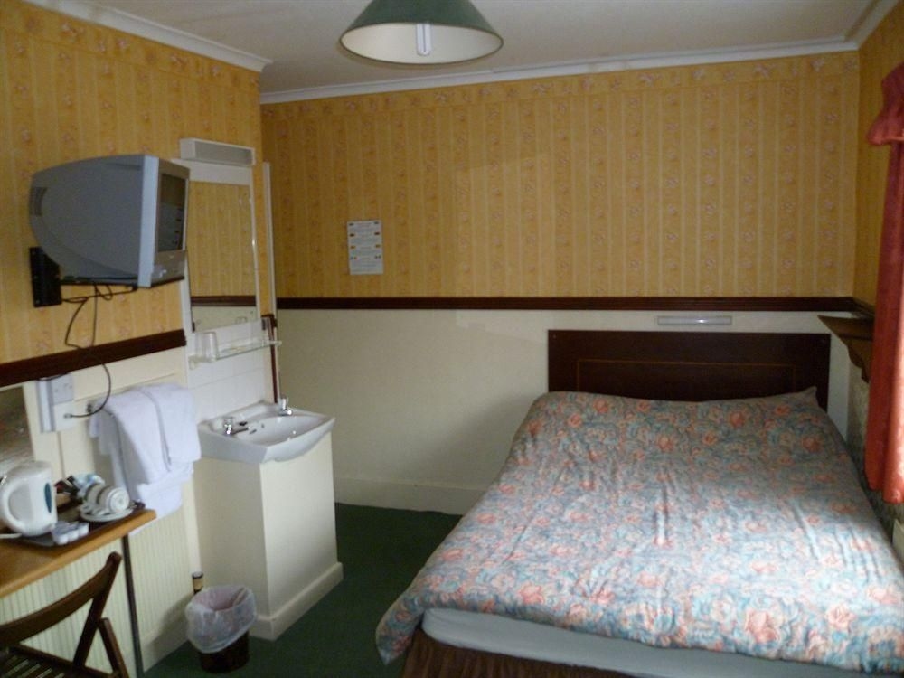 Rollason Wood Hotel4