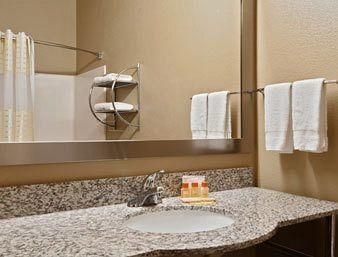 Days Inn and Suites Groesbeck4