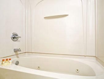 DAYS INN CANTON3