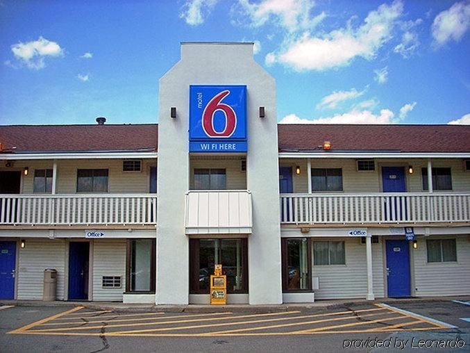 Motel 6 Brattleboro2
