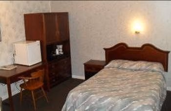 Falls Motel2