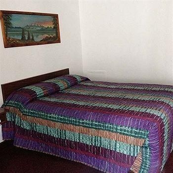 Western Motel Hardin0