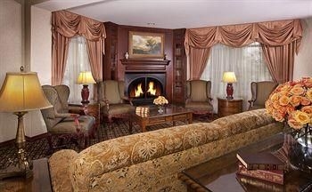Ayres Inn & Suites Ontario at the Mills Mall3