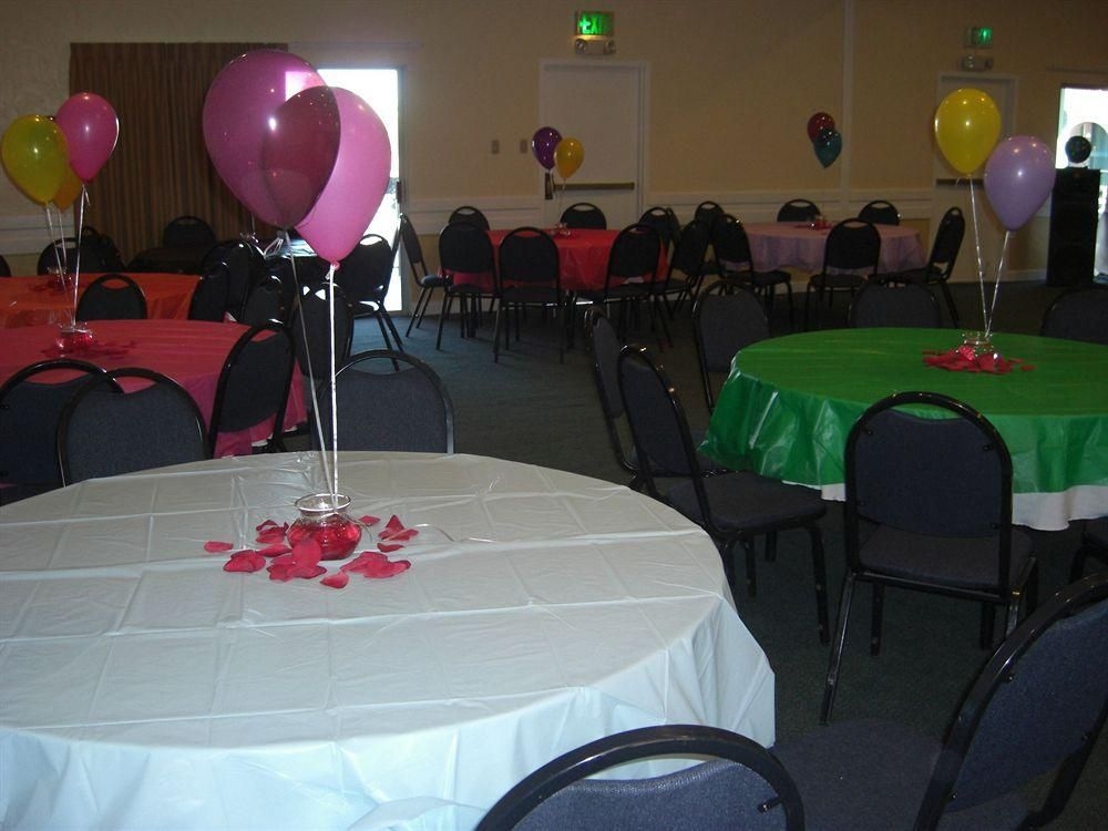 Vacation Inn and Suites4