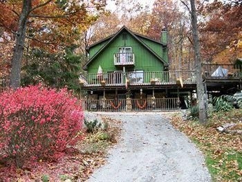 Brown County Inn1
