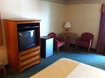Holiday Inn Oak Hill-new River Gorge2