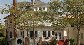 Come Wright Inn Bed & Breakfast1