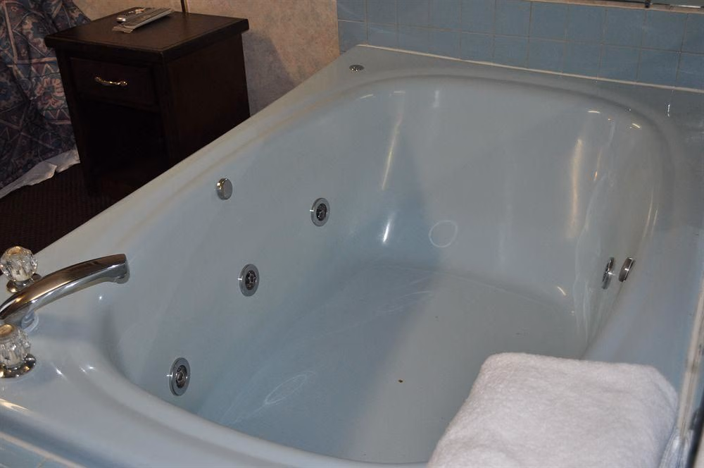 Passport Inn & Suites0