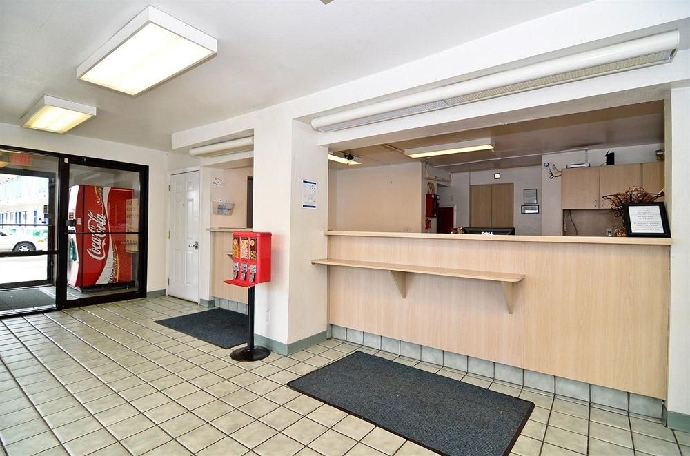 AMERICAS BEST VALUE INN0