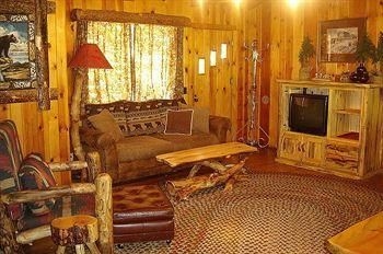 Pine Haven Resort3