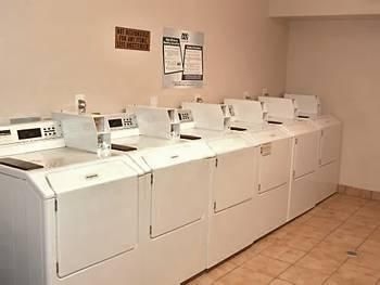 Crestwood Suites - Fort Myers4