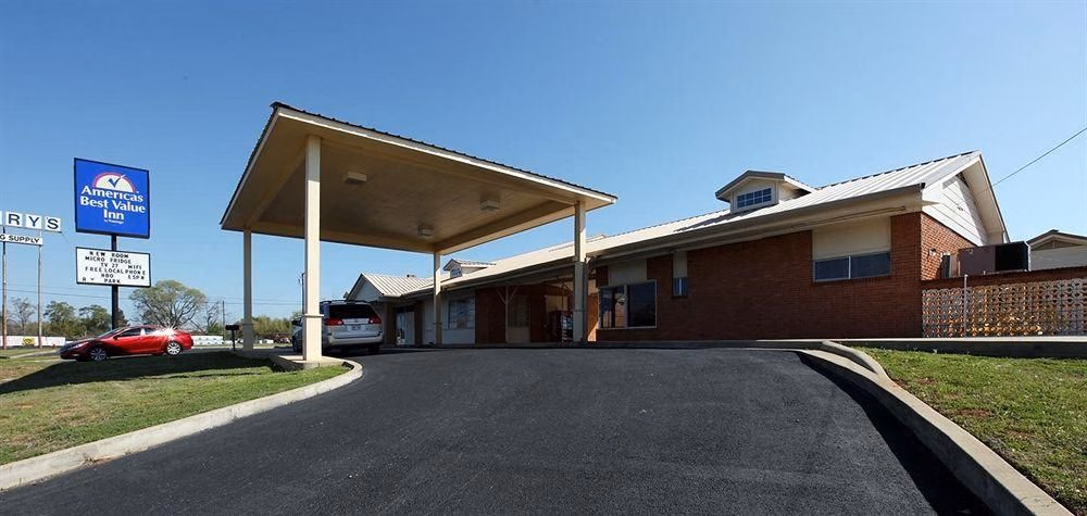 AMERICAS BEST VALUE INN0