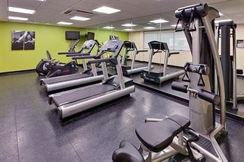 Country Inn and Suites Buffalo South4