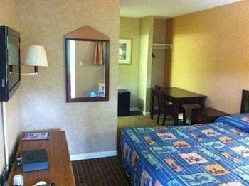 COURTESY INN2