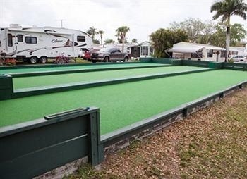 Groves RV Resort0
