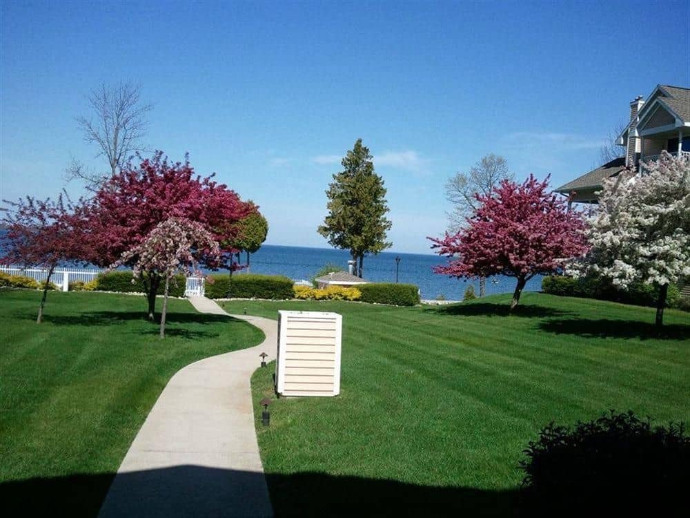 WESTWOOD SHORES WATERFRONT RST WESTWOOD SHORES WATERFRONT RST