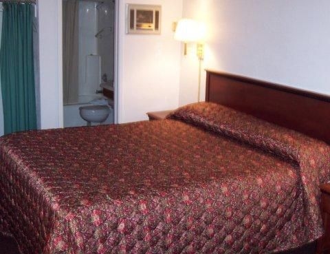 Bridgewater Motel2