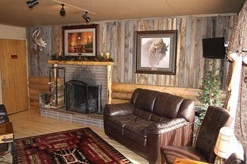 Moose Creek Inn2