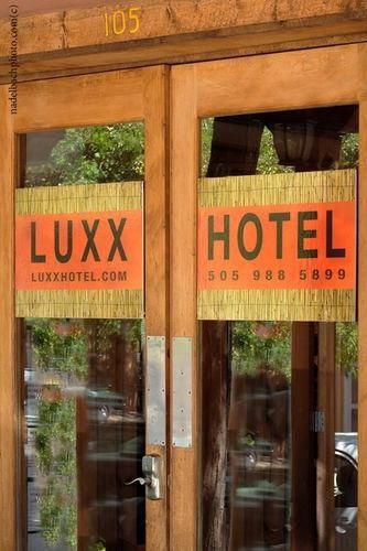 LUXX PLAZA HOTEL0