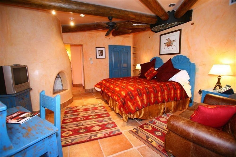 Inn on La Loma Plaza0