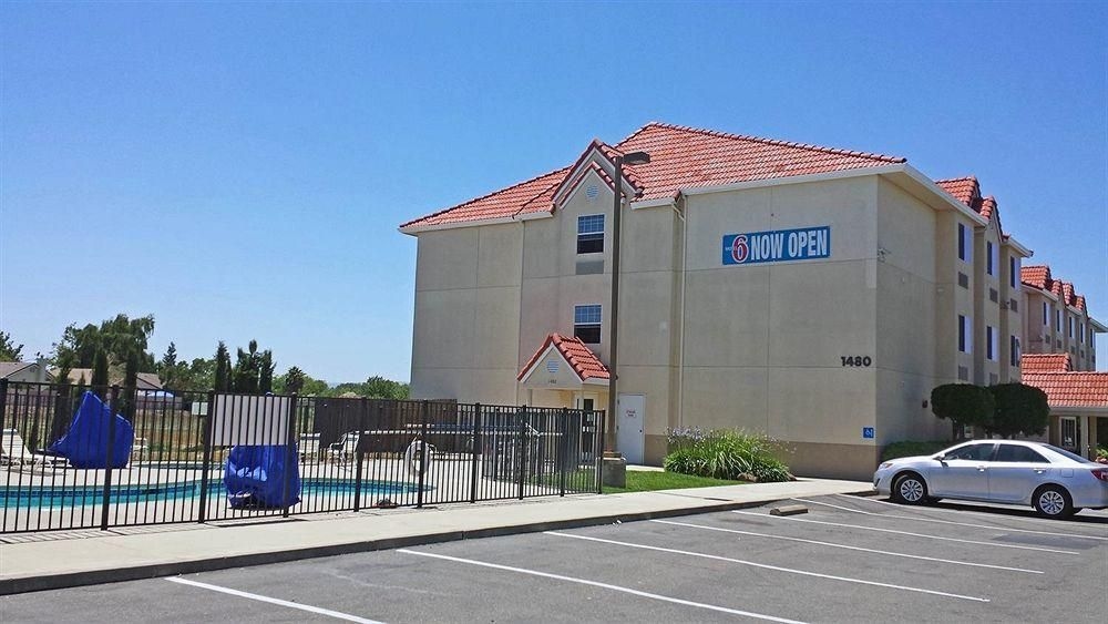 Microtel Inn and Suites Dixon-Davis0
