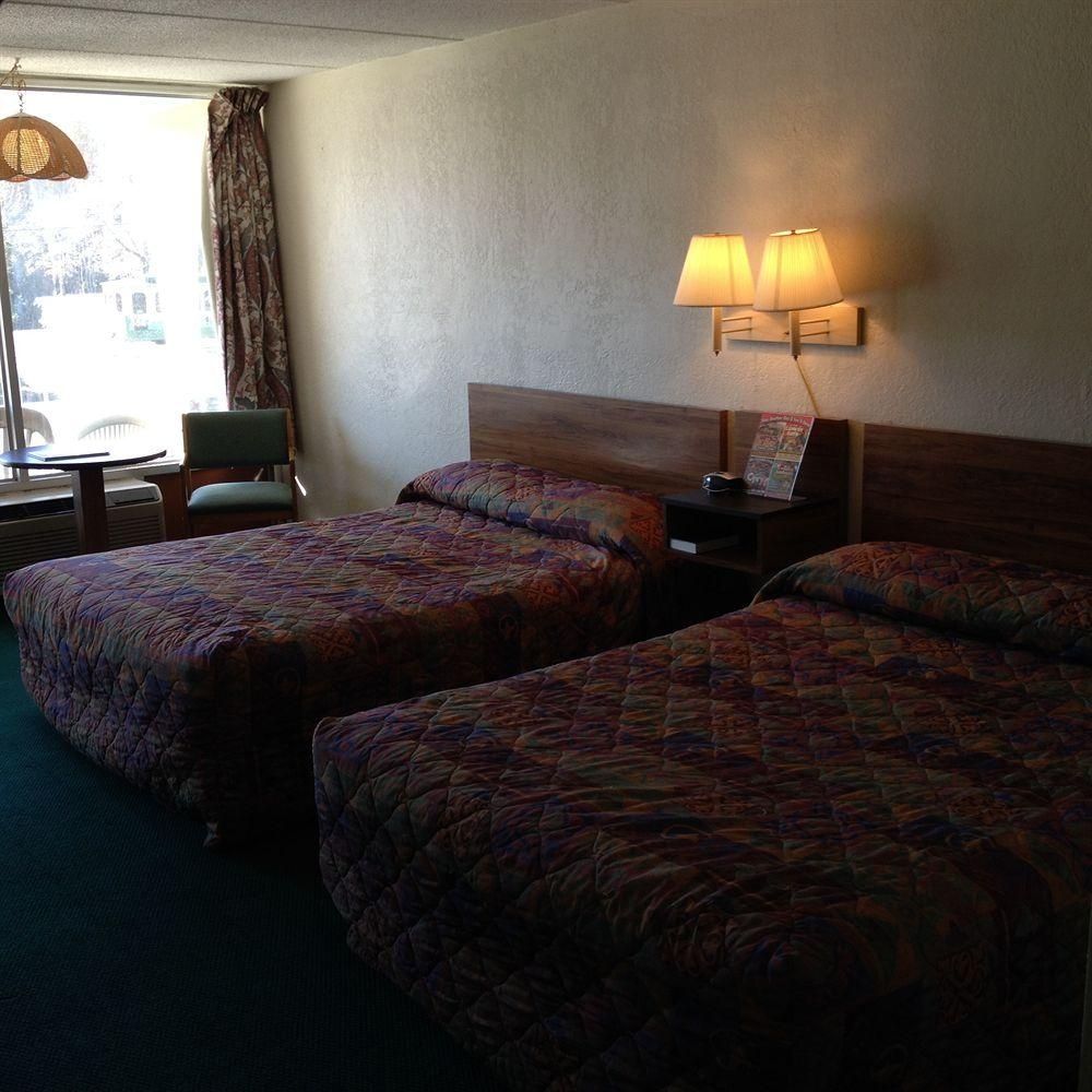 Conner Hill Motor Lodge0