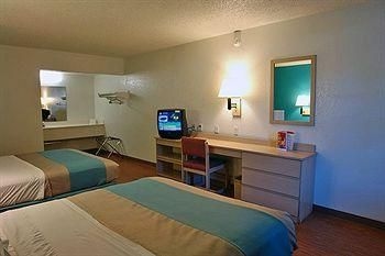 Motel 6 Houston Reliant Park3