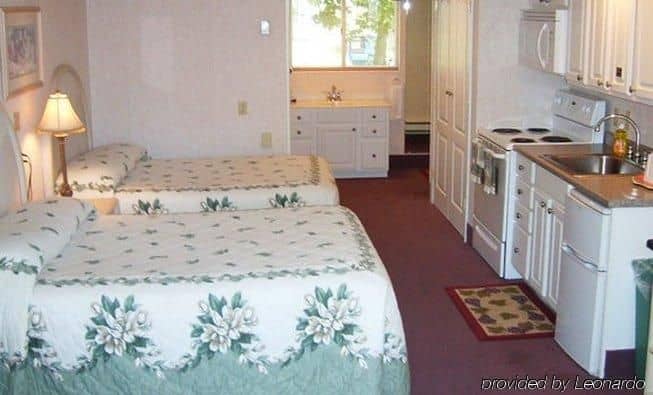 Falmouth Heights Motor Lodge Falmouth Heights Motor Lodge