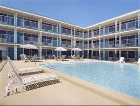 Days Inn Hotel and Suites Tarpon Springs Days Inn Hotel and Suites Tarpon Springs