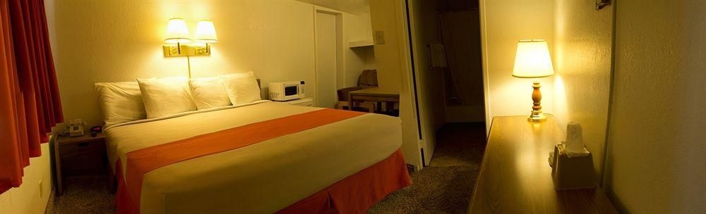 Capitol Inn & Suites4
