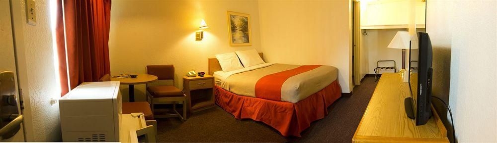 Capitol Inn & Suites2