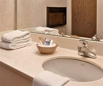 Travel Star Inn And Suites0