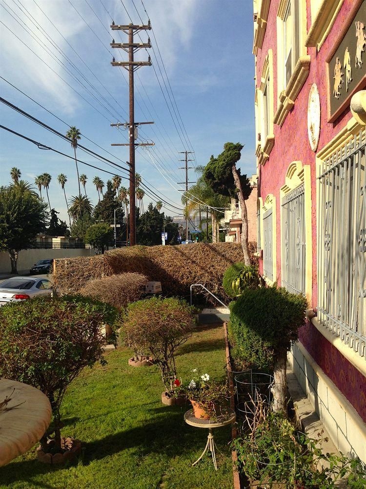 Hollywood Dream Suites Hotel4