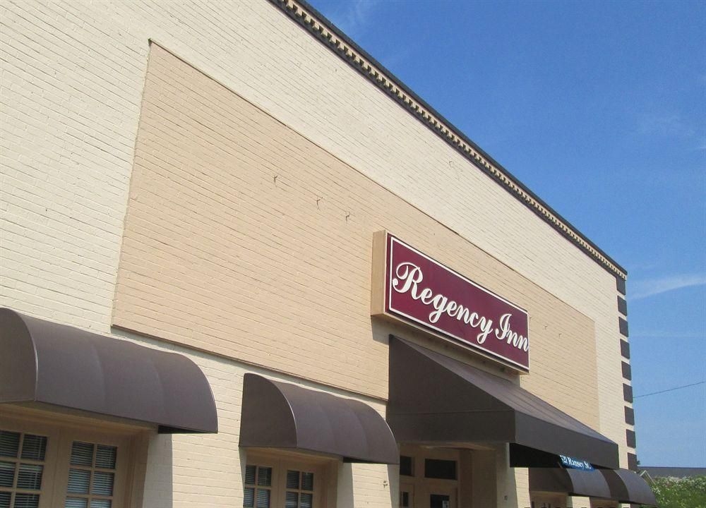 Regency Inn Fayetteville3