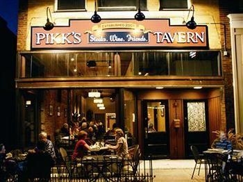 Pikk's Inn3