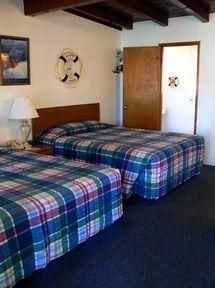 PINE CONE ACRE MOTEL2