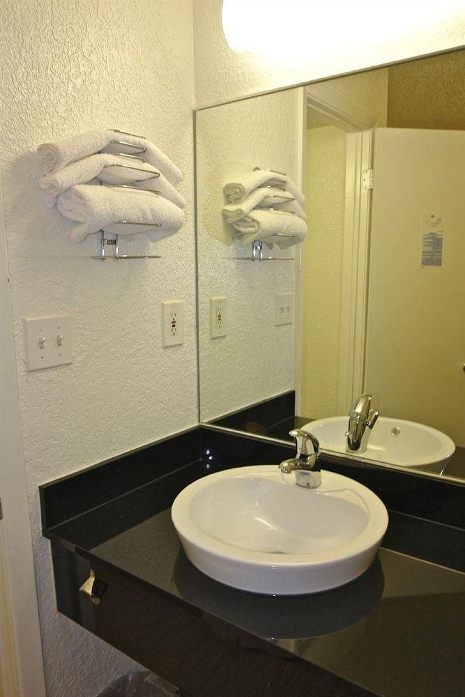 Motel 6 Mobile North2