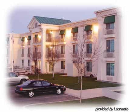 Sequoia Inn