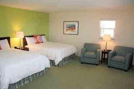 The Carousel Beach Inn1
