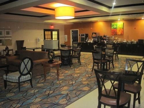 Best Western Plus Midland Suites0