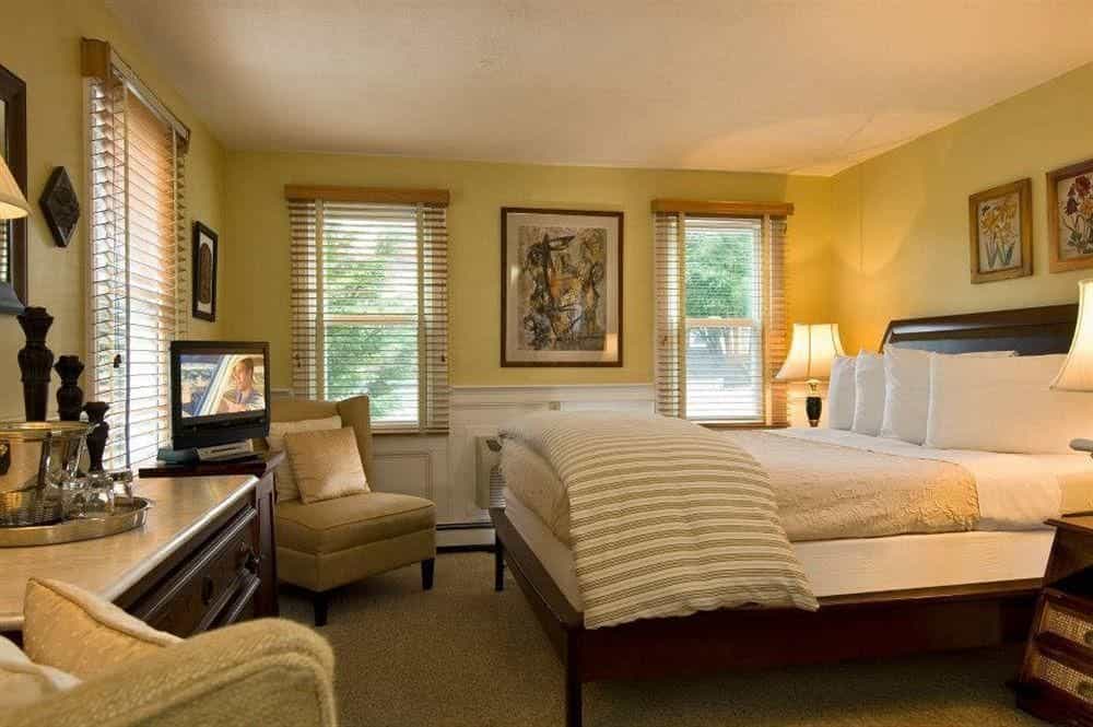 The Inn at 7 Central