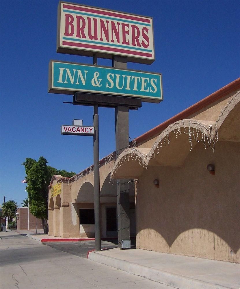 Brunner's Inn & Suites4