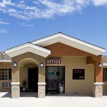 West Coast Motel Santa Ana4