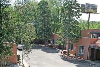 Rainbow Lodge and Inn0