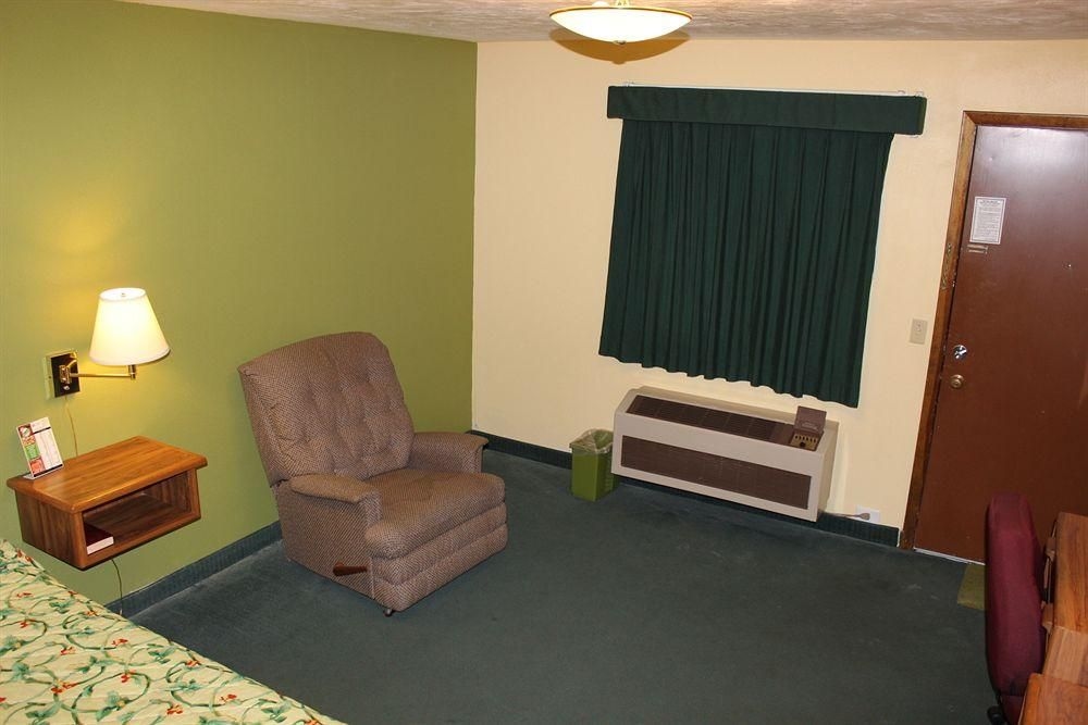 Timberline Motel Saugatuck4