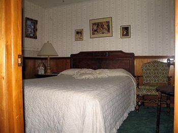 Lakeshore Bed and Breakfast0