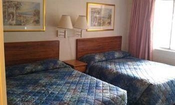 Budget Host Inn4