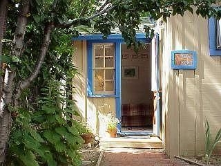 American Artists Gallery House B & B4